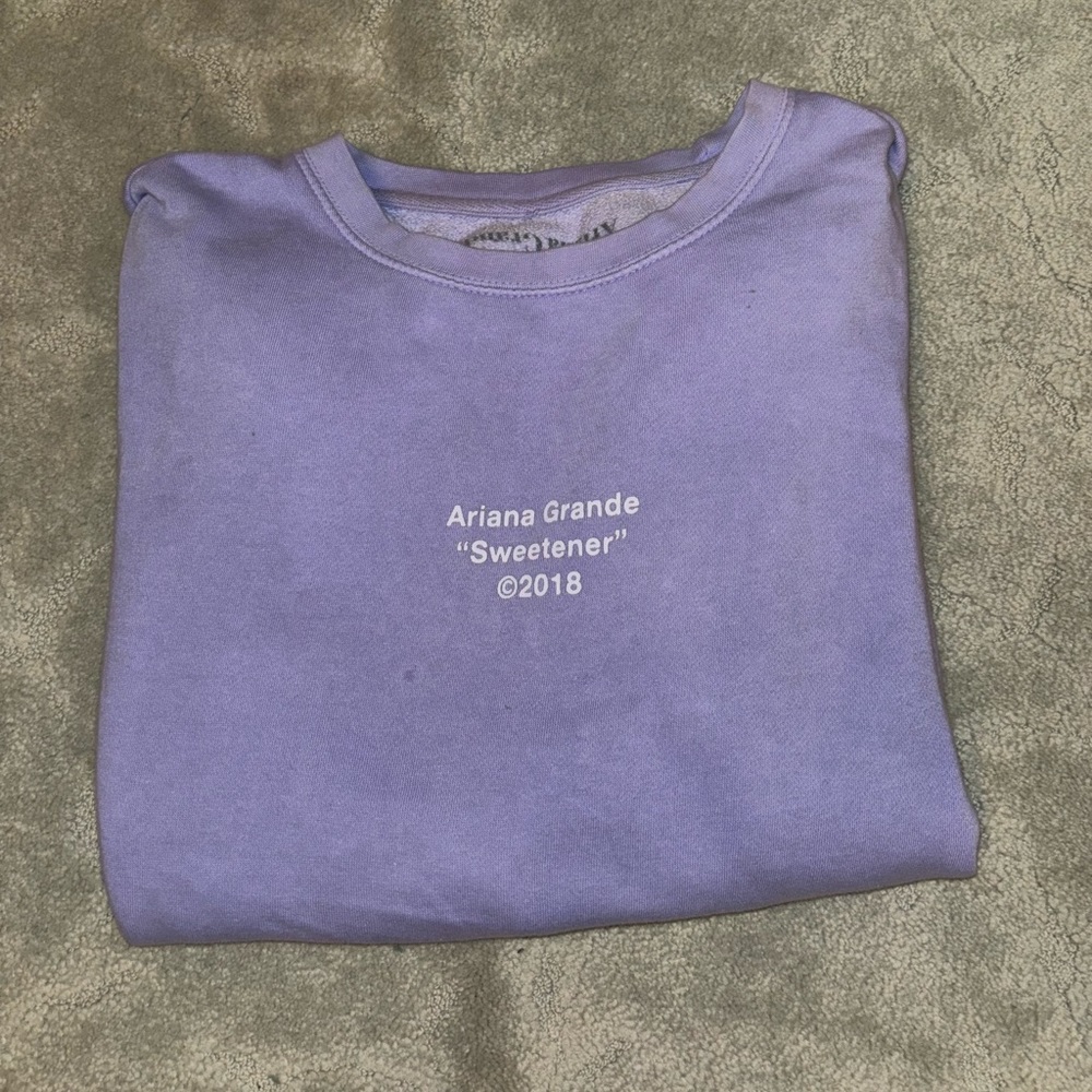 ariana grande sweetener tracklist crew